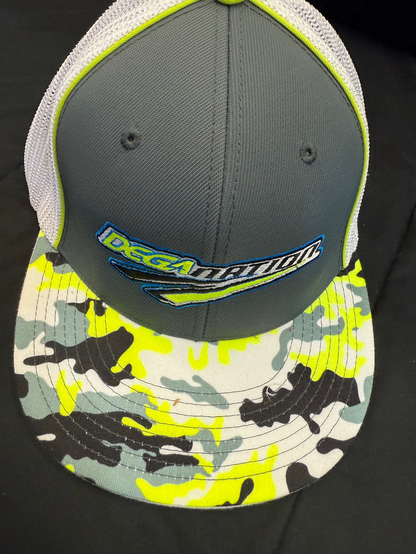 Neon Hunter (Graphite/White/Neon Yellow)