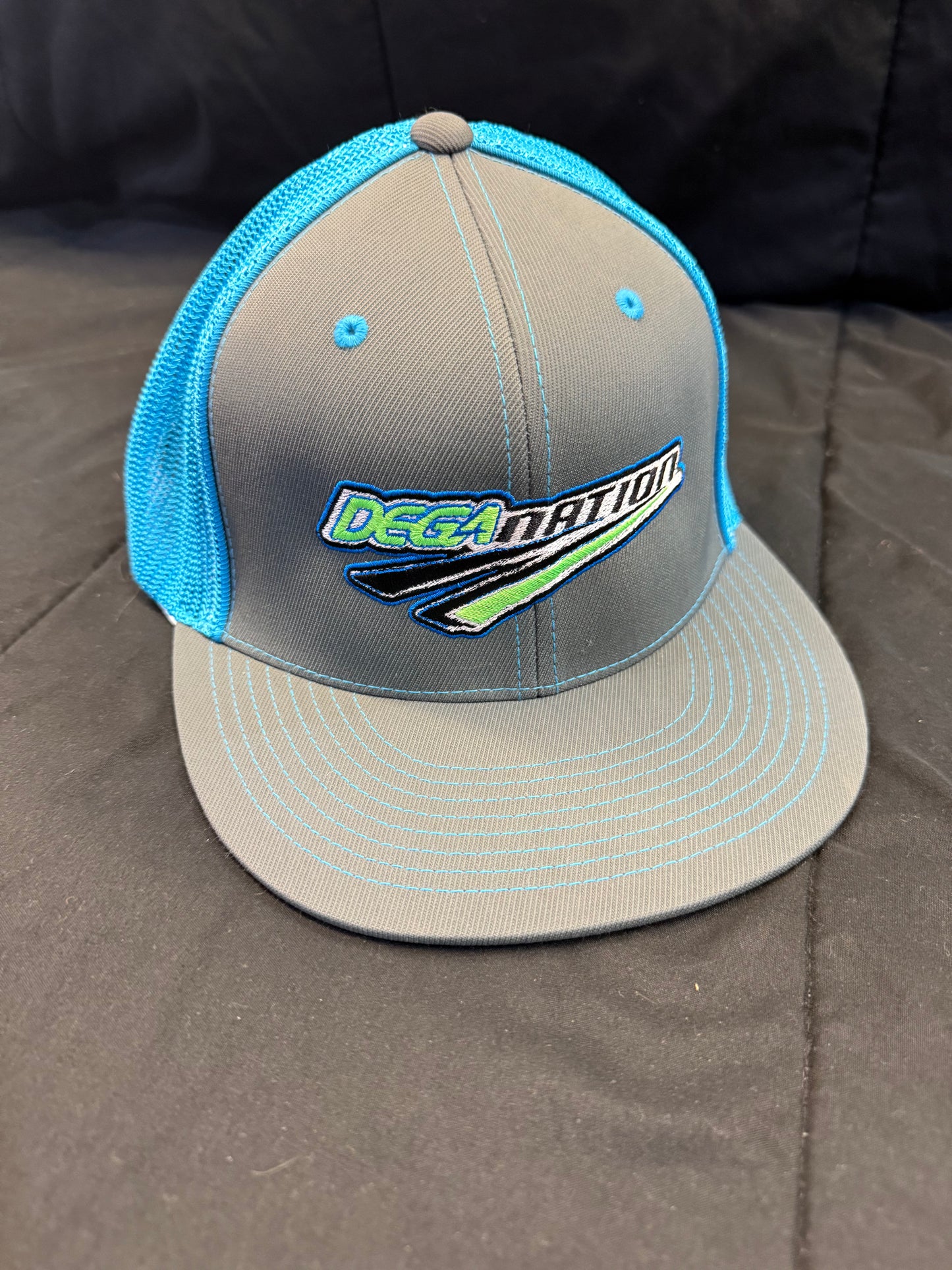 Ocean Vibes (Charcoal/Neon Blue)